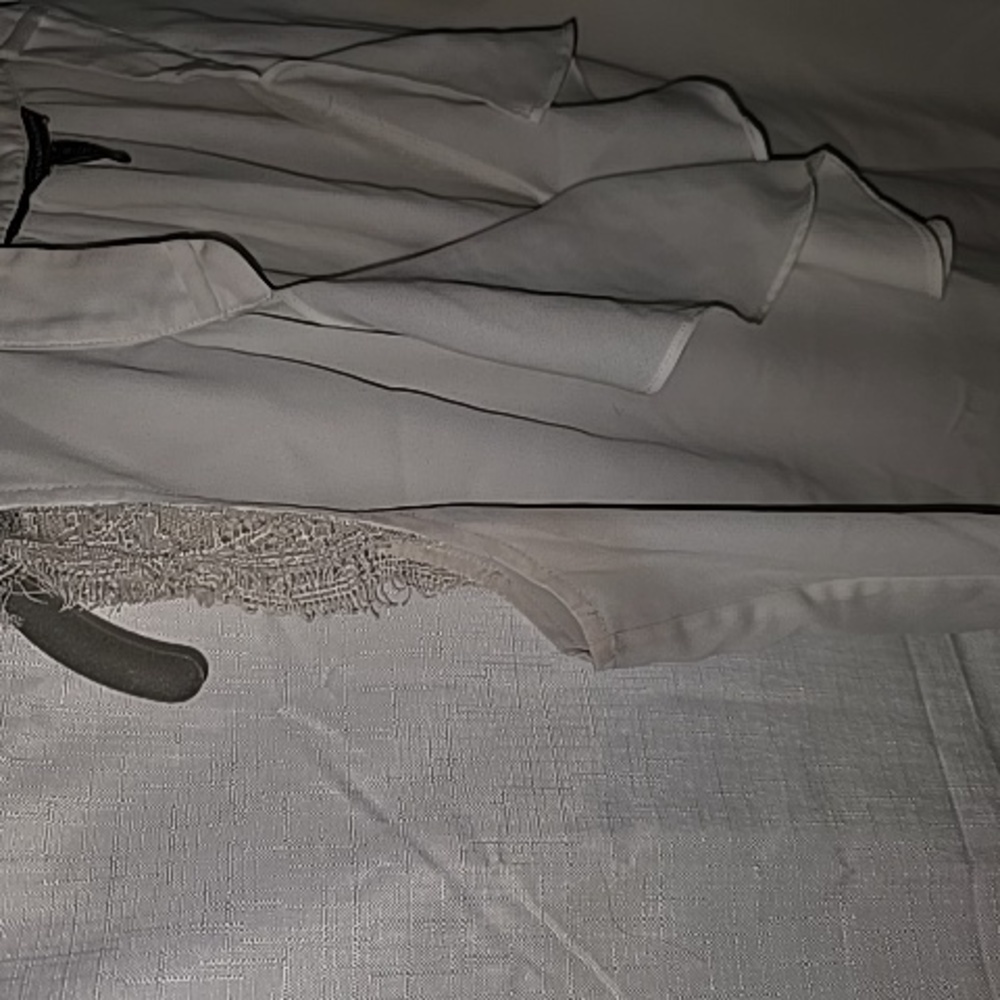 Ruffle blouse - Picture 2 of 5